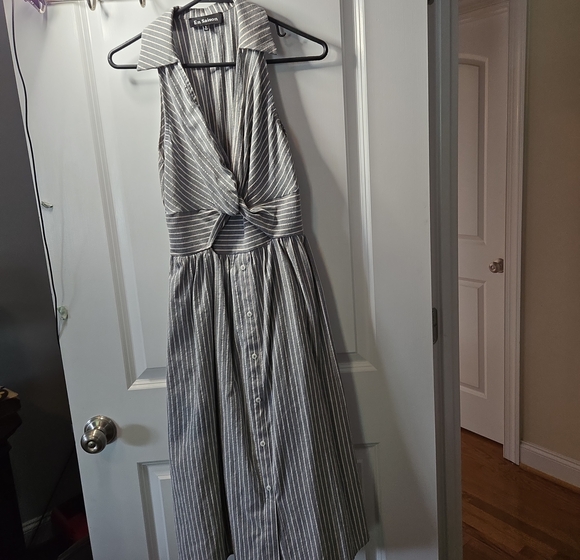 En Saison Dresses & Skirts - En Saison Gray and White Striped Tie-Front Collared Midi Dress